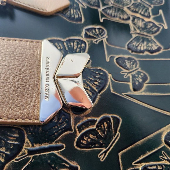 Mario Hernadez Green and Gold Floral Tote Bag with Gold Handles - Picture 6 of 16